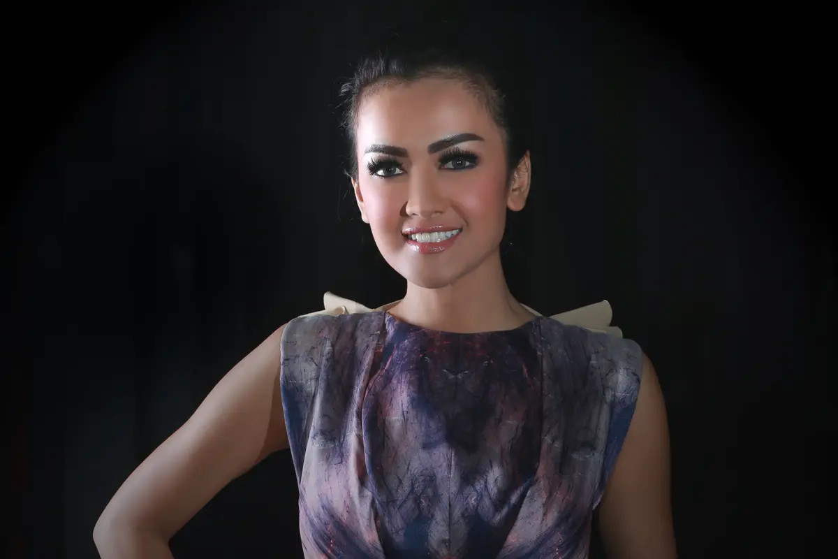 [Bintang] Julia Perez