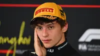 Kimi Antonelli masih 19 tahun tapi sudah memenangkan balapan F1. (Jade GAO / AFP)