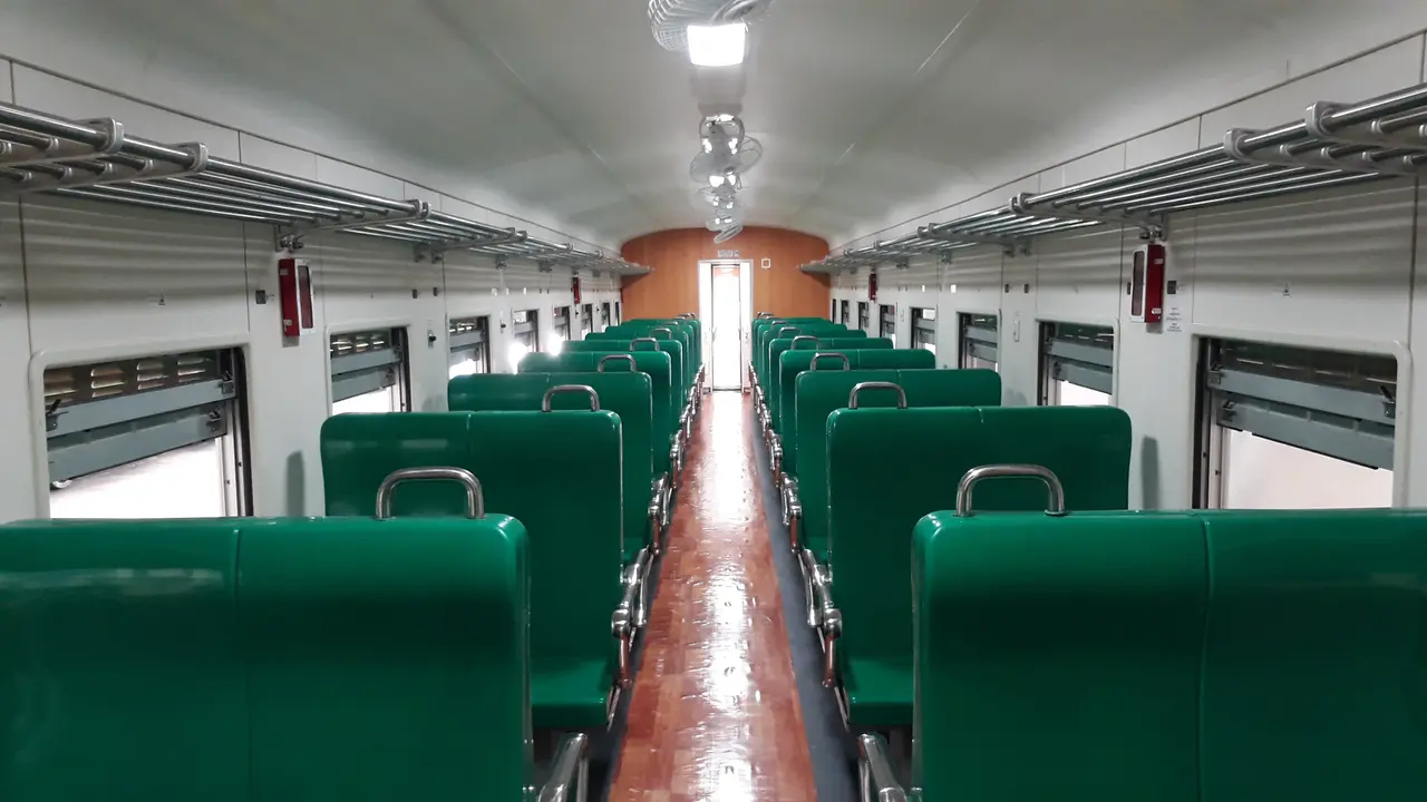 Fasilitas kereta api di Myanmar. Liputan6.com/Ilyas Istianur P