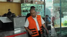 Tersangka kasus dugaan korupsi dermaga Sabang, Ramadhani Ismy menjalani pemeriksaan KPK, Jakarta, Rabu (20/8/14). (Liputan6.com/Herman Zakharia)