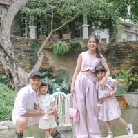 Liburan di Thailand, penampilan Chelsea Olivia selalu terlihat kece. [Foto: IG/chelseaoliviaa].