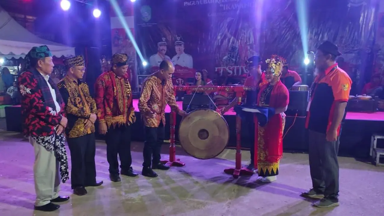 Beri Dampak Ekonomi, Festival Kesenian Gandrung Kutai Kartanegara Diharapkan Jadi Agenda Tahunan