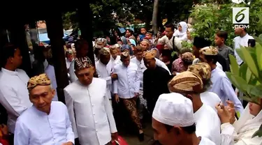 Seminggu setelah Idulfitri Keraton Kanomanan Cirebon menggelar acara gerebek Syawal yang merupakan ungkapan rasa syuskur terhadap pelaksanaan puasa ramadan dan Idulfitri