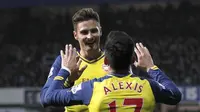 Dua penyerang Arsenal, Olivier Giroud dan Alexis Sanchez. (AFP/Ian Kington)