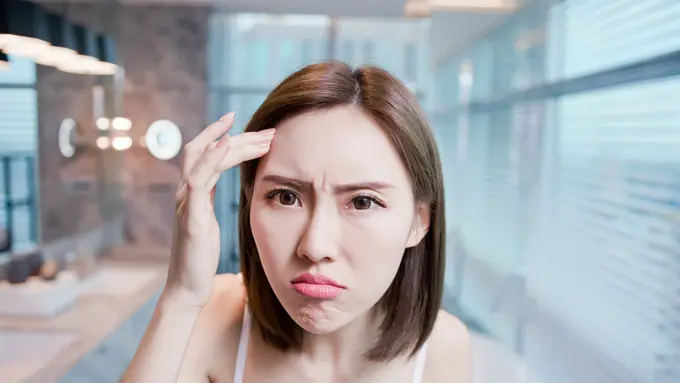 Punya Kulit Sensitif, Ini Tips yang Perlu Diterapkan Sebelum Menggunakan Makeup