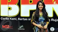 Astri Nurdin Batasi Anak Nonton Televisi Hanya Satu Jam