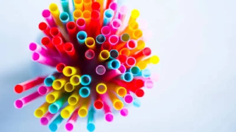 Ilustrasi sedotan plastik (iStock)