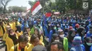 Mahasiswa dari berbagai universitas menggelar unjuk rasa di Kantor Gubernur Jawa Tengah, kawasan Jalan Pahlawan Semarang, Selasa (24/9/2019). Mereka menggelar demonstrasi untuk menentang RUU dan UU bermasalah yang rencana disahkan DPR RI hari ini. (Liputan6.com/Gholib)