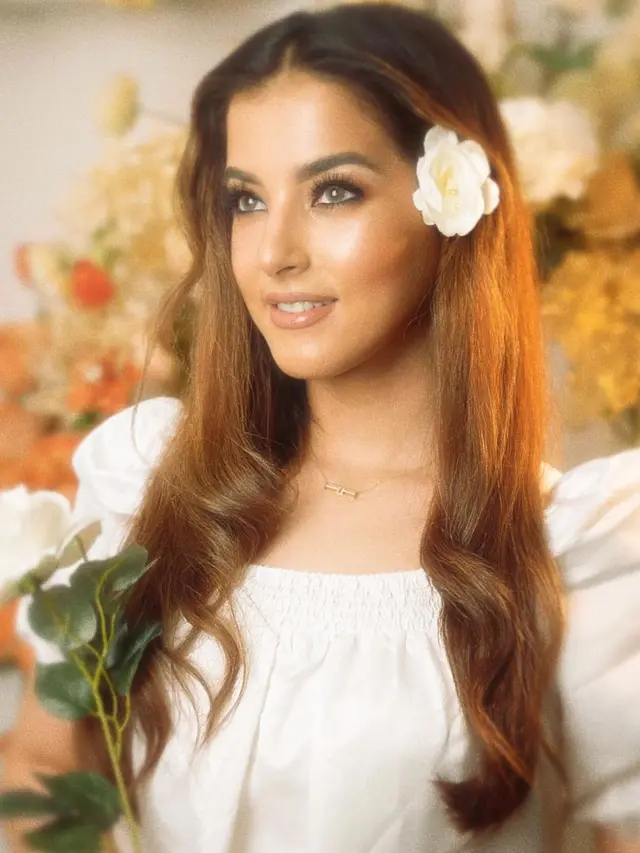 8 Potret Tasya Farasya Berdandan Ala Selebriti Dunia, Mirip Banget