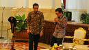 Presiden Joko Widodo dan Dewan Komisioner OJK, Muliaman Hadad saat pertemuan awal tahun 2017 dengan pelaku industri jasa keuangan, Jakarta, Jumat (13/1). (Liputan6.com/Angga Yuniar)