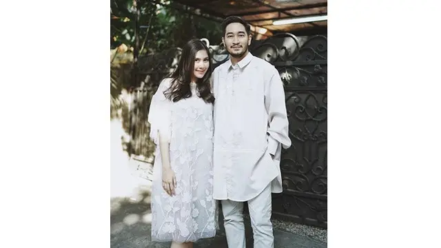 Umumkan Hamil Bayi Kembar, Begini Potret Kemesraan Syahnaz Sadiqah dan Jeje