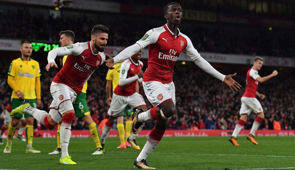 Kontrak Eddie Nketiah tercatat akan habis pada 30 Juni 2022. Pemain jebolan akademi Arsenal tersebut telah tampil sebanyak 66 kali penampilan dengan koleksi 14 gol. Nketiah kemungkinan besar akan dipertahankan oleh The Gunners karena striker utamanya sudah memasuki usia tua. (AFP/Ben Stansall)