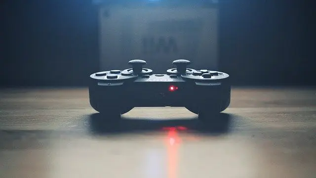 Ilustrasi Main Game (Image by Free-Photos from Pixabay)