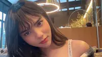 Penampilan Baru Davina Karamoy dengan Poni Cantik yang Memikat