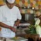Ingin belajar memasak? Jala Cooking Academy dari Four Seasons akan mengisi aktivitas berlibur kamu menjadi lebih kaya dan bermanfaat. (Foto: Four Seasons)