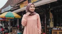 Model Gamis Lengan Kerut, 9 Opsi yang Bikin Muslimah Gen-Z Tampil Maxi dan Proporsional