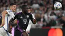 Dayot Upamecano didatangkan Bayern Munchen dari RB Leipzig pada awal musim 2021/2022 dengan nilai transfer 42,5 juta euro dan masih bertahan hingga kini. Ia total telah bermain dalam 154 laga di semua kompetisi bersama Bayern Munchen dengan torehan 4 gol dan 3 assist. Bersama Timnas Prancis, bek tengah berusia 25 tahun ini telah mengoleksi 25 caps dengan torehan 2 gol. (AFP/Sergei Gapon)