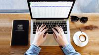 Ilustrasi mengetik surat (sumber:Pixabay)