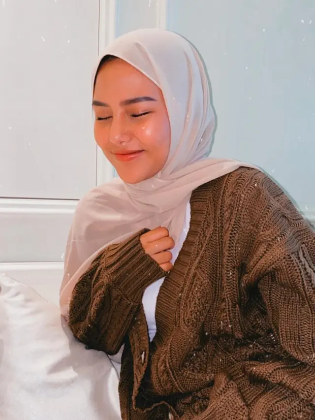 6 Potret Dara Arafah Tampil Menawan dengan Balutan Hijab, Pancarkan Pesona