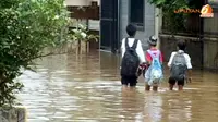 [VIDEO] Ratusan Kios di Cipulir Terendam Banjir