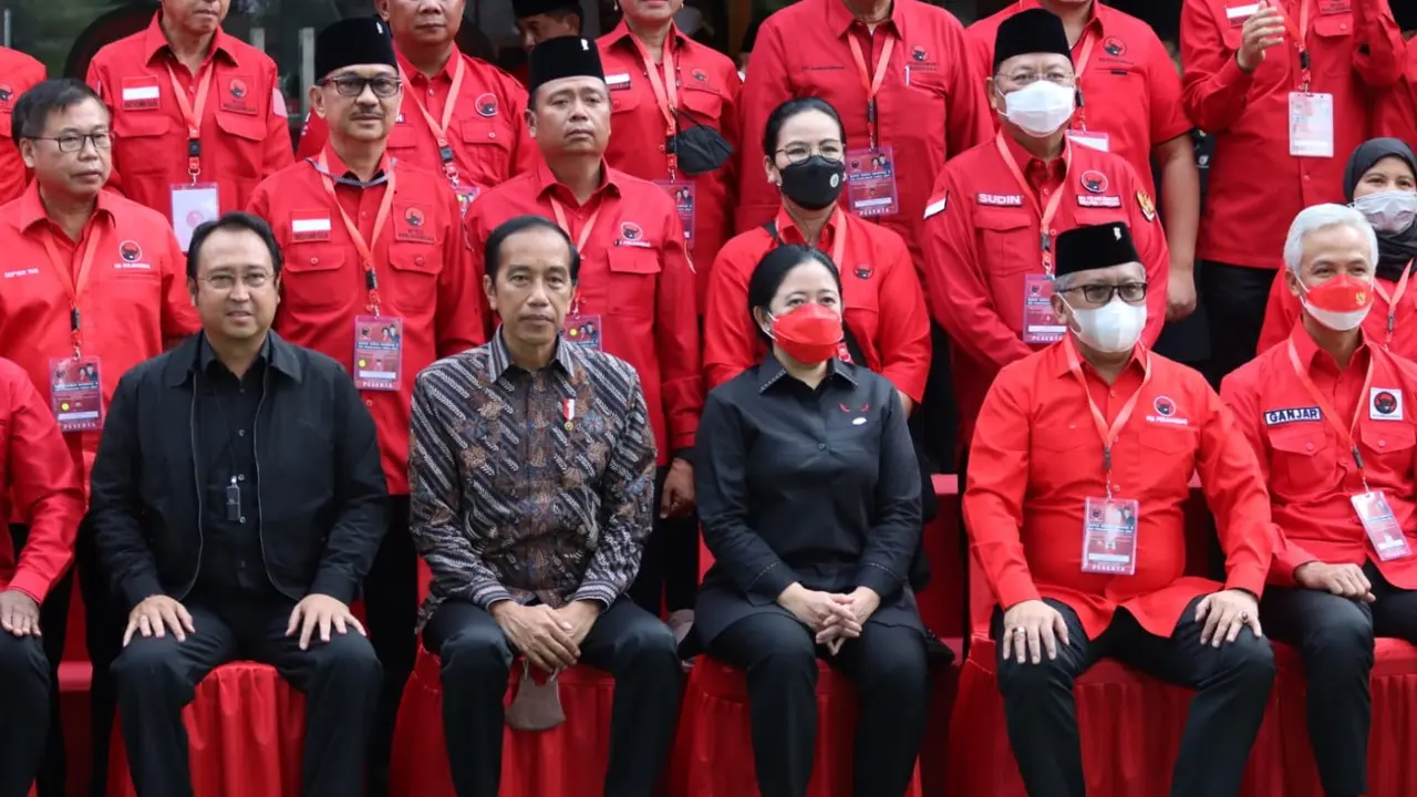 Gubernur Jawa Tengah Ganjar Pranowo dan Ketua DPP PDIP Puan Maharani