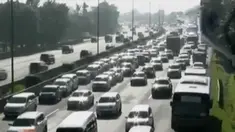 Kendaraan yang seharusnya melintas di tol JORR dialihkan ke Jalan Tol Cikampek, hingga Kalijodo awalnya bernama Kali Angke.