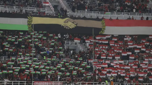 Lapangan Stadion GBT Semakin Membaik