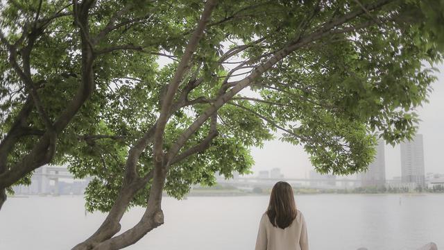 Ilustrasi perempuan mandiri