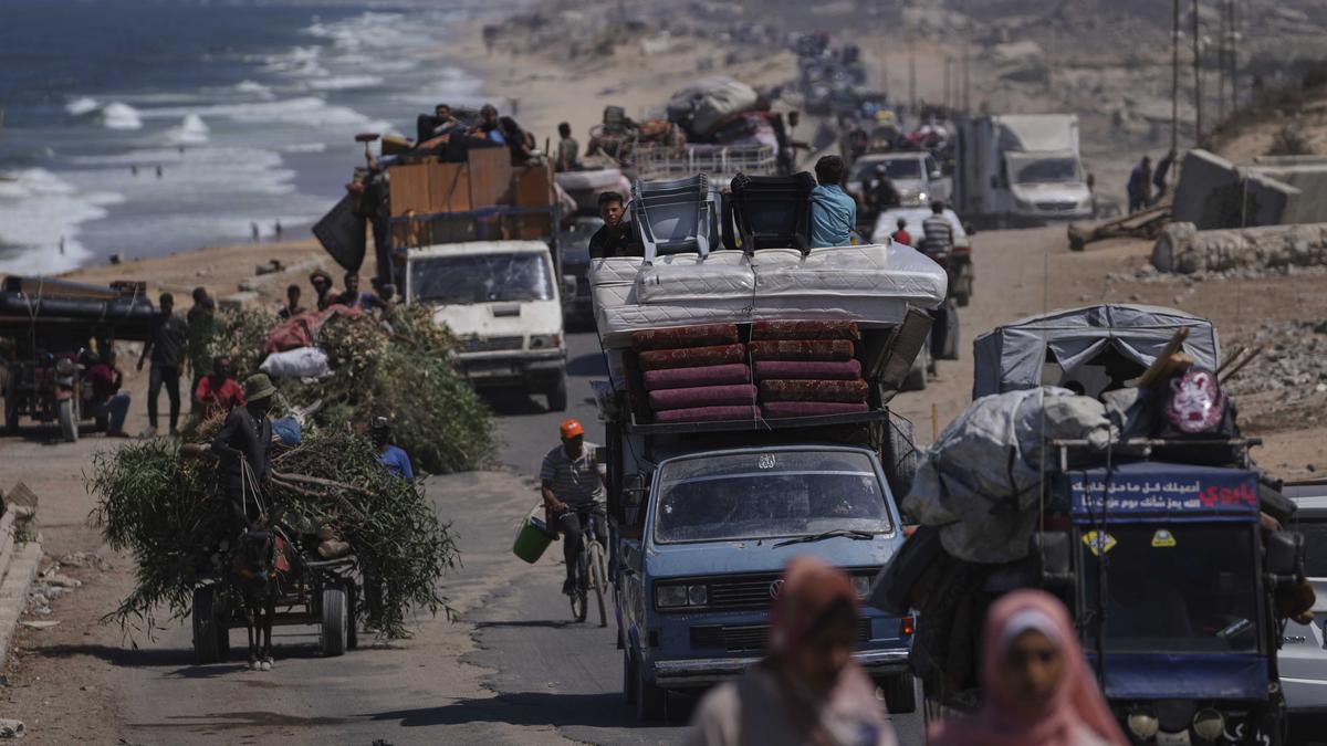 Berbondong-bondong, Pengungsi Palestina Tinggalkan Bagian Utara Gaza Menuju Selatan