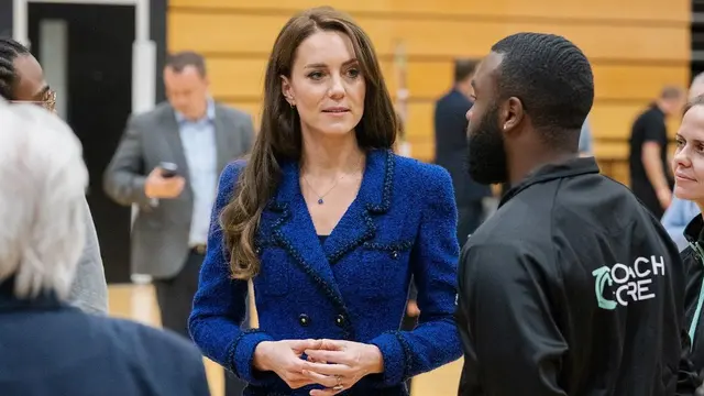 Kate Middleton Tampil Elegan Pakai Blazer Lama Keluaran Tahun 90-an, Harganya Nyaris Rp100 Juta