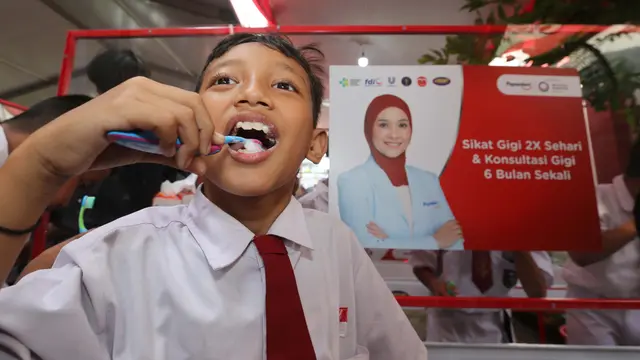 Mengedukasi Masyarakat Sikat Gigi Dua Kali Sehari