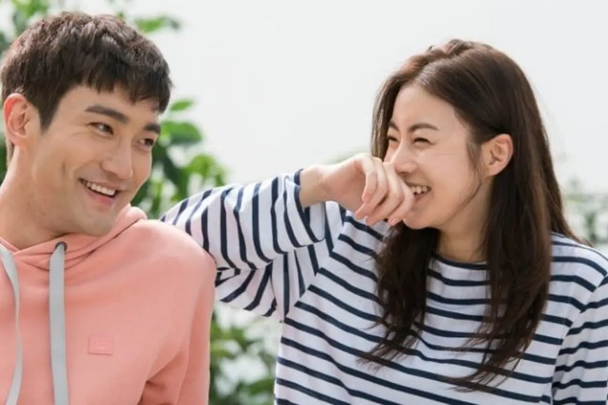 [bintang] Siwon dan Kang Sora