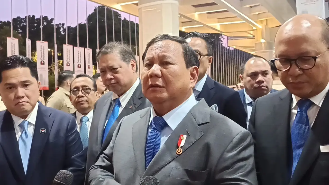 memberikan arahan tertutup kepada jajaran pimpiman Badan Pengelola Investasi (BPI) Daya Anagata Nusantara (Danantara) dan direksi BUMN dalam acara Town Jall Meeting Danantara di JCC Senayan.
