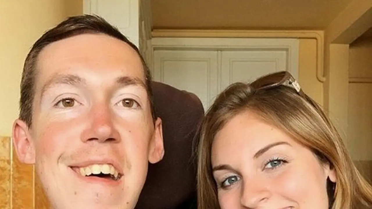 Shane Burcaw dan Hannah Aylward