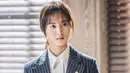 Dalam drama itu, diceritakan Yuri bekerja di kantor yang sama dengan Han San Hae. (soompi)