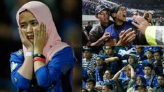 Berikut ini ekpresi sedih para Bobotoh, saat Persib tersingkir dari Piala Presiden 2018 setelah ditaklukkan PSM dengan skor 0-1. (Bola.com/M Iqbal Ichsan)