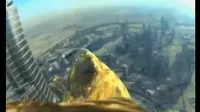 Elang merekam dari menara tertinggi Burj Khalifa (Liputan6 TV)