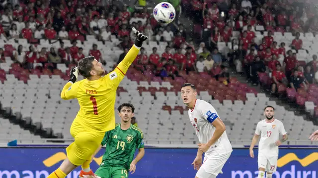 Foto: Statistik Menawan Maarten Paes saat Jumpa Arab Saudi, Siap Kawal Gawang Timnas Indonesia