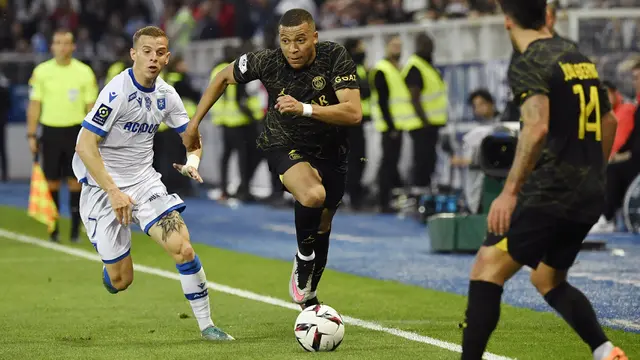 Foto: Aksi Kylian Mbappe Cetak Brace Apik Dalam Waktu 8 Menit, PSG Jinakkan Auxerre di Liga Prancis