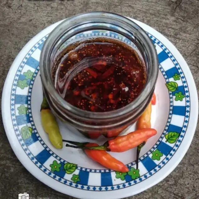 Resep chili oil dari cabai segar. (dok. Cookpad @daroin_plates)