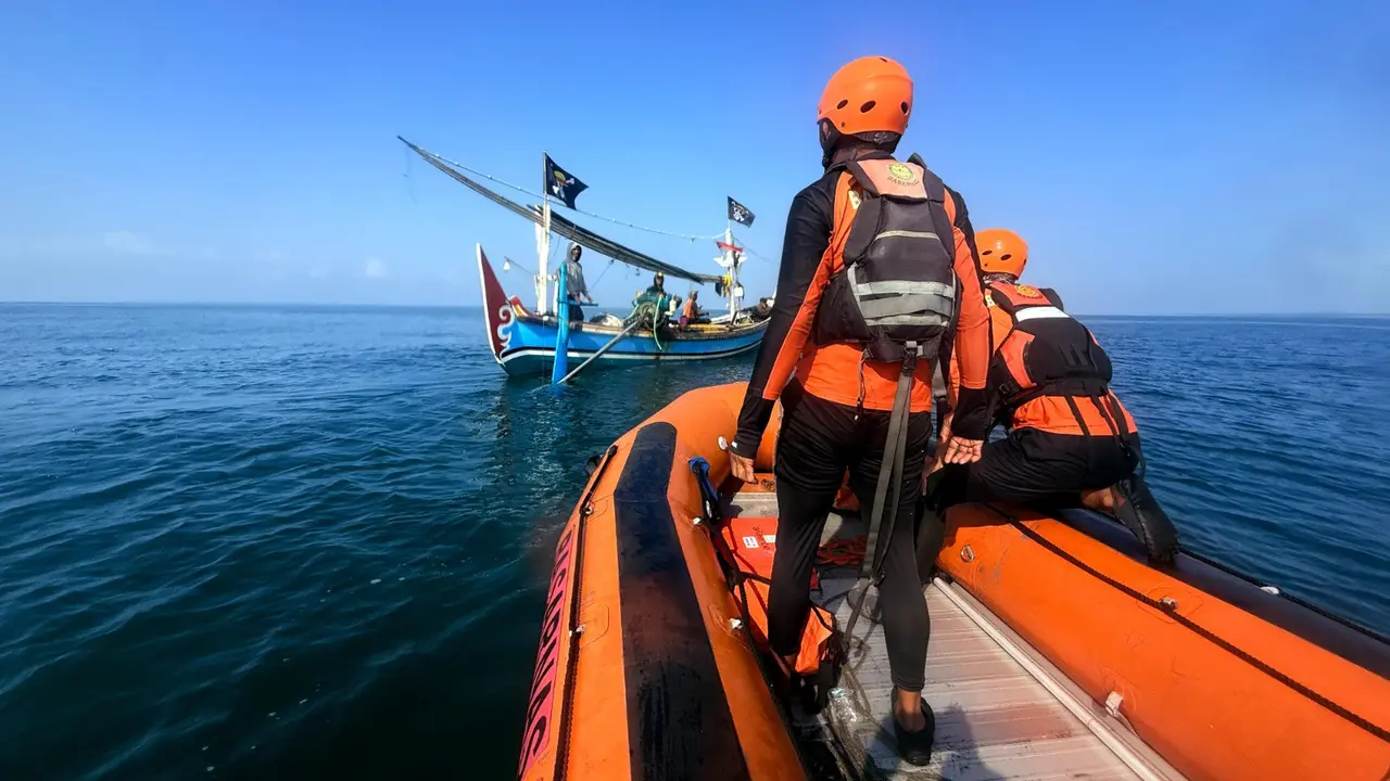 Tim SAR Gabungan lakukan pencarian WNA Inggris yang hilang terseret arus Pantai Tembles Bali