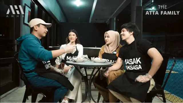 [Fimela] Atta Halilintar Masak Besar