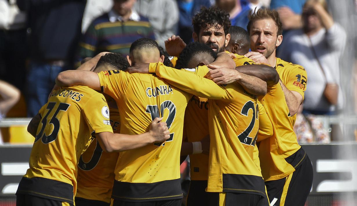 <p>Di menit 32, Wolverhampton Wanderers mampu membuat keunggulan. Matheus Nunes mencetak gol lewat tendangan voli keras setelah terjadi kemelut di kotak penalti Chelsea. (AP Photo/Rui Vieira)</p>