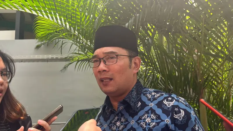 Gubernur Jawa Barat Ridwan Kamil menyinggung soal Pembangkit Listrik Tenaga Uap (PLTU) yang dituding jadi sumber emisi terbesar penyumbang polusi udara di wilayah Jakarta.
