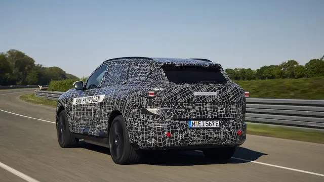 BMW iX5 Hydrogen akan diproduksi di Austria dan Jerman mulai 2028, dengan Jerman dan Prancis jadi pasar perdana lewat proyek HyMoS (BMW)
