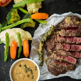 Daging merah dapat meredakan kecemasan./copyright pexels/Malidate Van