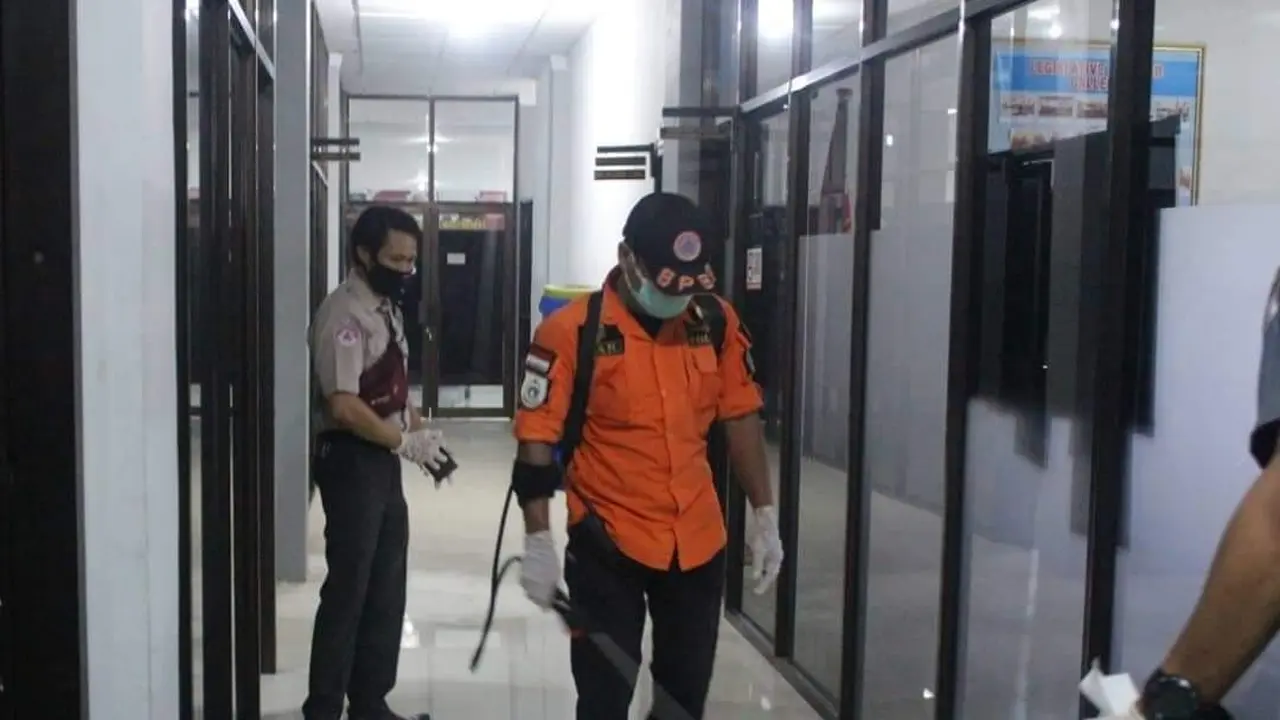 Penyemprotan Desinfektan