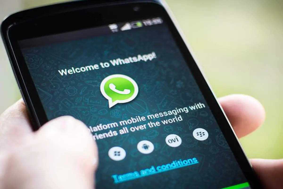 Kejar WeChat, WhatsApp Raih 900 Juta Pengguna Aktif Bulanan