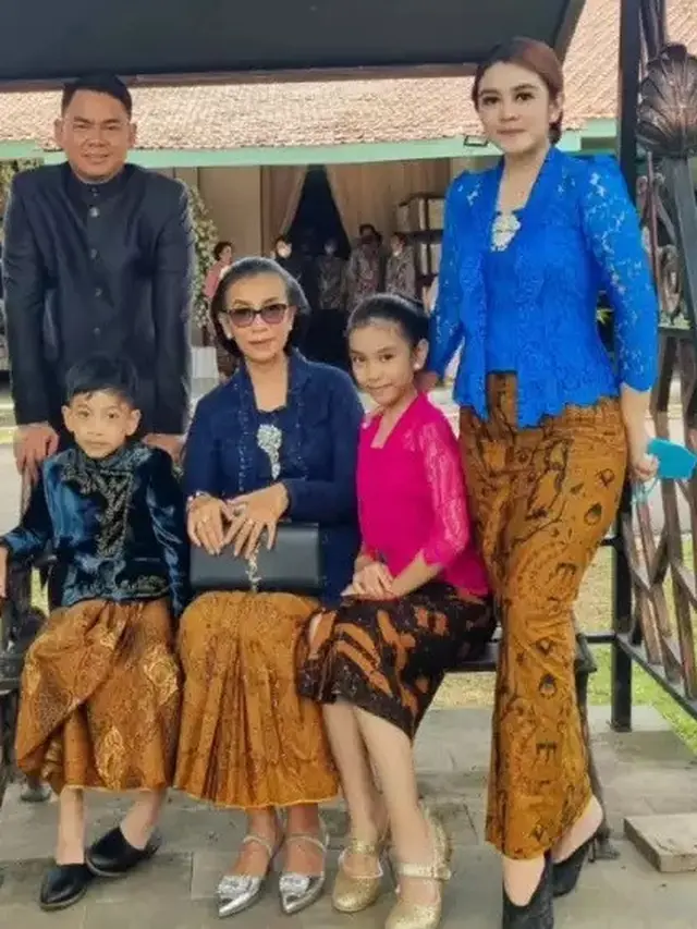6 Potret Saafia Aznii Sepupu Jan Ethes, Gayanya Bak ABG Modis