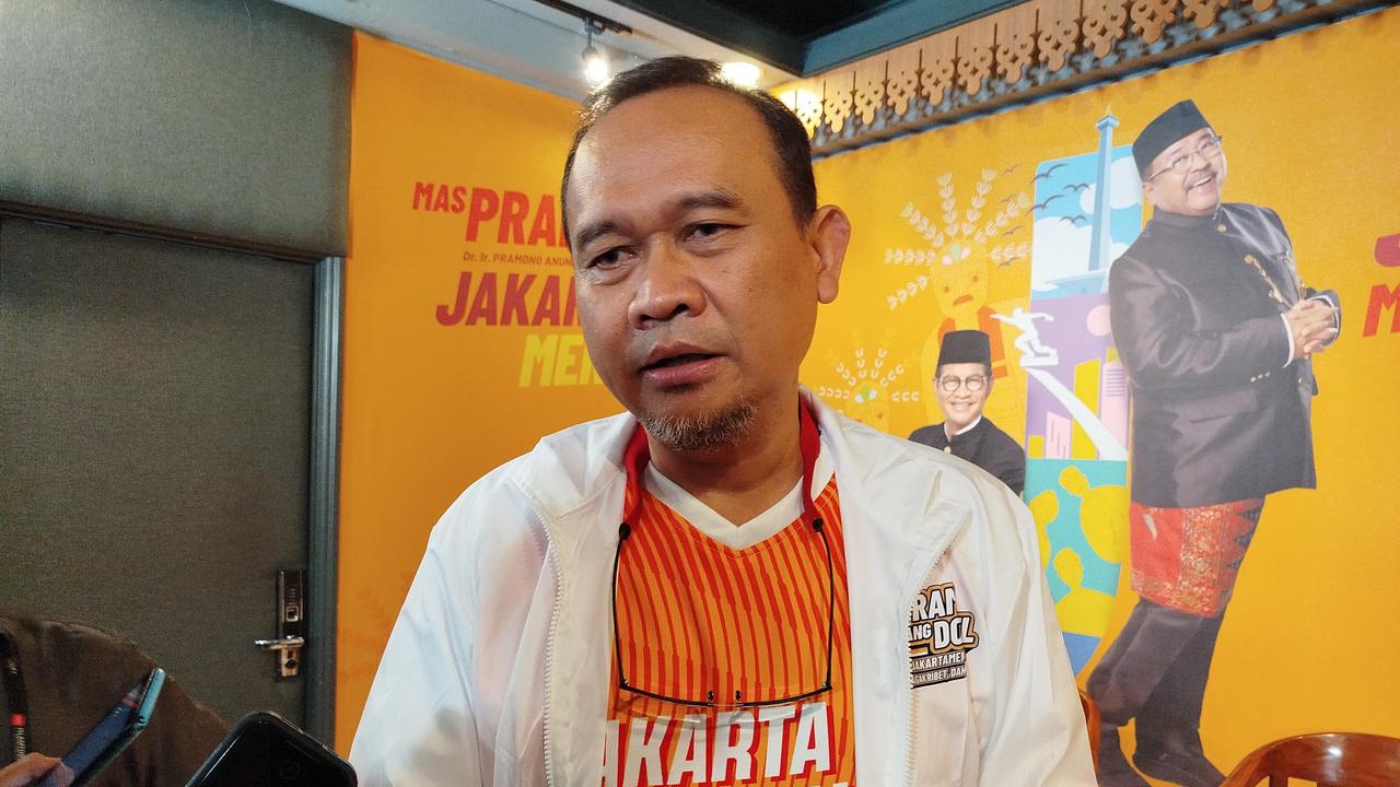 Ketua Tim Pemenangan Pramono Anung-Rano Karno, Lies Hartono alias Cak Lontong.